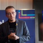 基辛格宣佈退休 英特爾股價暴漲3.83% 台灣半導體未來走向成焦點